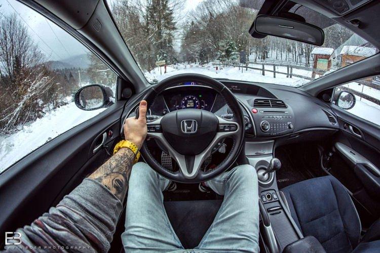 <p>Honda Civic 2009</p>
