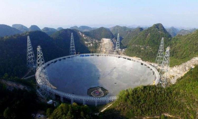 <p>Taşınmaları istenilen halkın zararını karşılamak amacıyla 269 milyon dolarlık devlet fonu  ayrıldığı kaydedildi.</p>

<p> </p>
