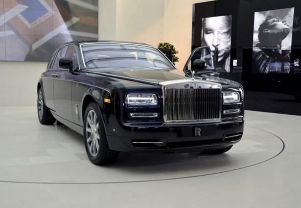 <p>Rolls-Royce Phantom</p>
