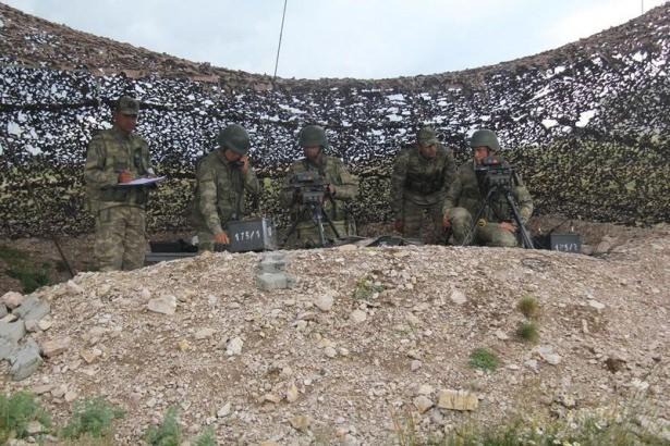 <p>Türk Silahlı Kuvvetleri tarafından 18 - 19 Haziran 2015 tarihlerinde Erzincan, Kars ve Erzurum’daki askeri birlikler tarafından iki ayrı tatbikat düzenlendi.</p>

<p> </p>
