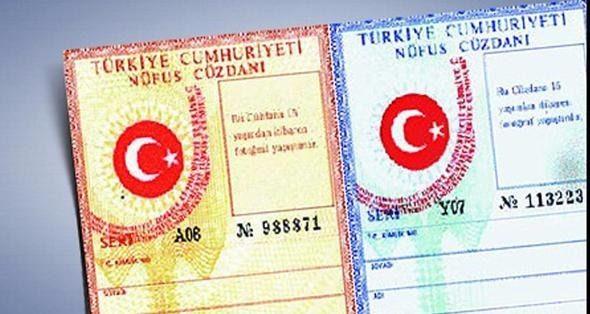 <p>Geçerlilik süresi dolmadan kimlik kartı alınabilir mi? <br />
<br />
Geçerlilik süresi dolmadan gerekçesi belirtilmek kaydıyla, yeniden başvuruda bulunarak ücreti karşılığında yeni kimlik kartı alınabilir. Bu durumda eski kimlik kartı iptal edilir.</p>

