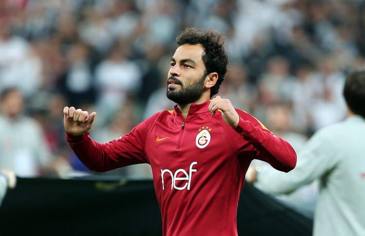 <p>Futbol direktörü Cenk Ergün, “İdmana gelmene gerek yok, izinlisin” şeklinde mesaj çekip kaptana bu durumu bildirdi.</p>
