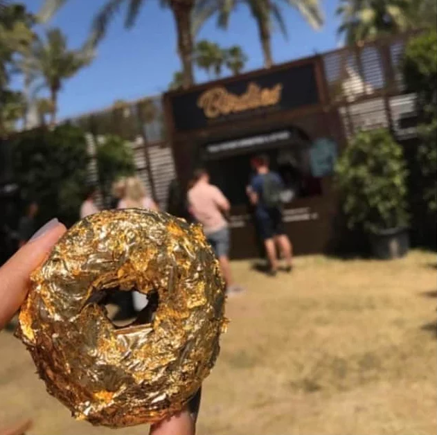<p><strong>35$'lık altın kaplamalı donut! </strong></p>
