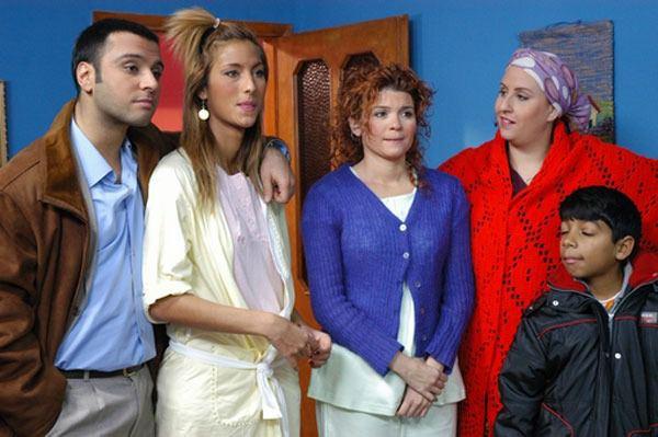 <p>Yıllar önce ekrana gelen 'Cennet Mahallesi' dansöz Sultan ile yanık sesli kemancı Ferhat'ın aşk hiyakesini anlatıyordu.</p>
<p> </p>