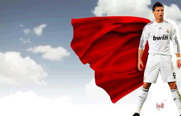 UEFA Şampiyonlar Ligi'nde kendi sahasında Manchester United'ı ağırlayan Real Madrid'in Portekizli megastarı Cristiano Ronaldo'nun inanılmaz bir şekilde zıplayarak Evra'nın üstünden vurduğu kafa vuruşu İspanya futbol gündemine oturdu. İşte Marca gazetesinde bu golün ardından çıkan 'montaj' fotoğraflar...