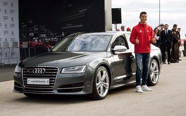 <p>Audi S8 - 380 bin euro</p>
