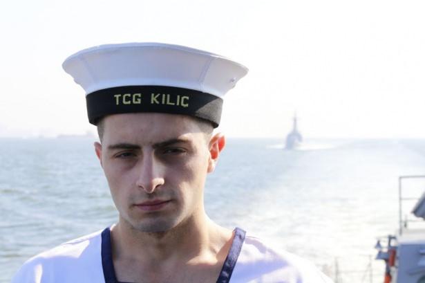 <p>Denizde zayıflama ve bu zayıflamaya bağlı olarak karadaki toprak kayıpları neticesinde tekrar Anadolu coğrafyasına çekilmek zorunda kaldık ve Türk denizciliğinin 11'inci yüzyılda filizlendiği yerde yeniden büyüme ihtiyacı ortaya çıktı. Köklü devlet geleneğimizin son incisi Cumhuriyetimiz de bu coğrafyada filizlenmiştir. Cumhuriyetimizin 100'üncü yılına yaklaştığımız bu yıllarda, geriye dönüp bakıldığında başarılan işlerin ne kadar büyük olduğu görülmektedir."</p>