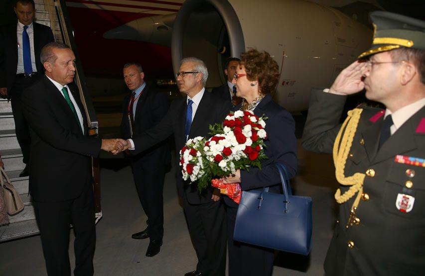 <p>Cumhurbaşkanı Recep Tayyip Erdoğan, NATO Devlet ve Hükûmet Başkanları Zirvesi'ne katılmak ve zirve kapsamında ikili görüşmeler gerçekleştirmek üzere 7-9 Temmuz 2016 tarihleri arasında Polonya’ya bir ziyaret gerçekleştirdi.</p>
<p> </p>