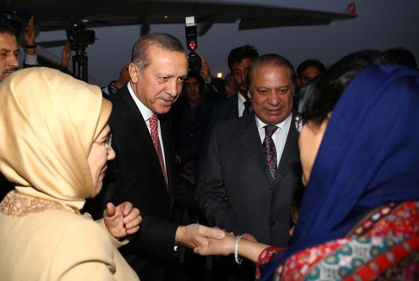 <p>Cumhurbaşkanı Recep Tayyip Erdoğan, 16-17 Kasım 2016 tarihlerinde Pakistan’a resmî bir ziyaret gerçekleştirdi.</p>

<p> </p>
