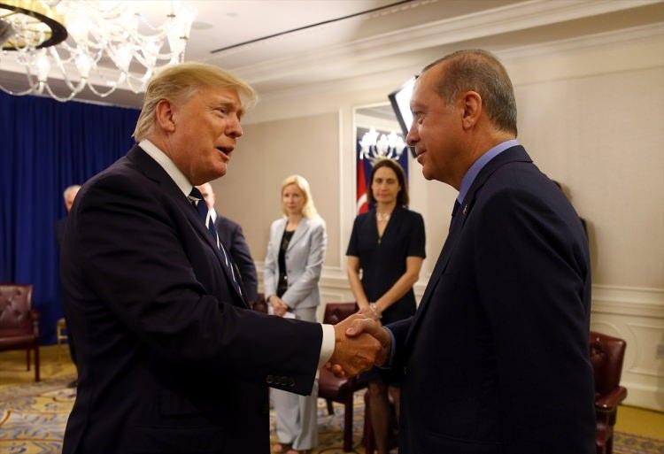 <p>Erdoğan, zirve sonrası ise, görüşmeinin olumlu bir havada geçtiğini belirtti.</p>