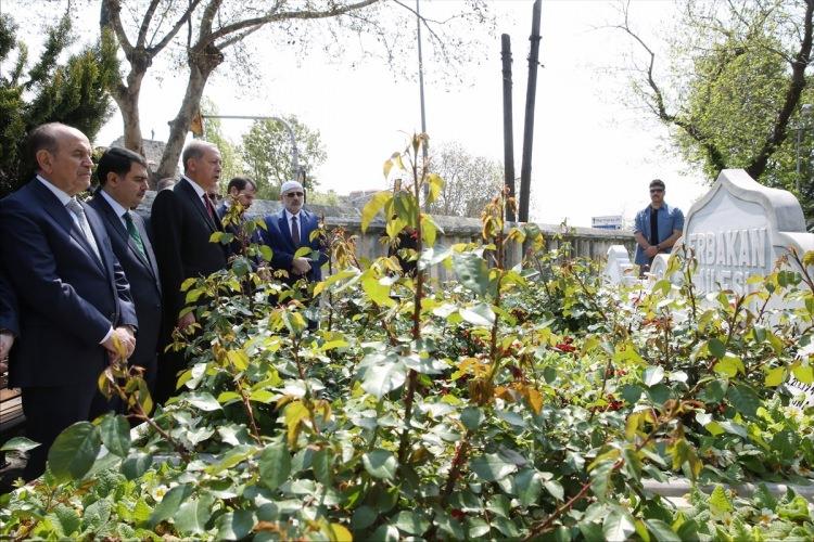 <p>Ziyarete Enerji ve Tabii Kaynaklar Bakanı Berat Albayrak, İstanbul Valisi Vasip Şahin ve İstanbul Büyükşehir Belediye Başkanı Kadir Topbaş da katıldı.</p>