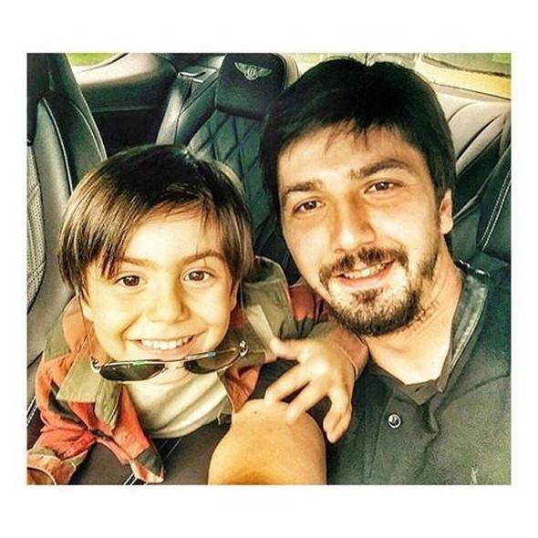 <p>Tolga Zengin ve Tolgahan</p>
