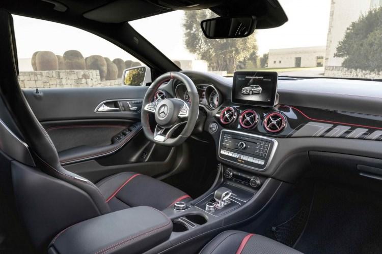 <p>Mercedes Benz GLA​</p>
