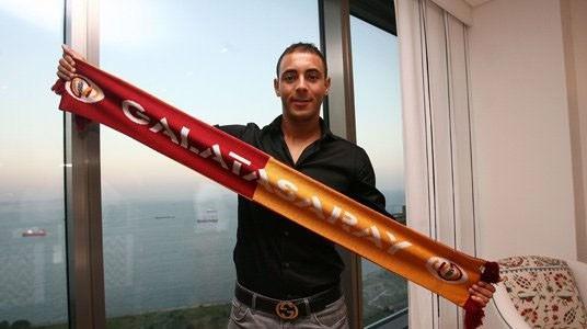 <p>Galatasaray ise Anadolu takımlarına 34.1 milyon Euro bonservis bedeli ödedi.</p>