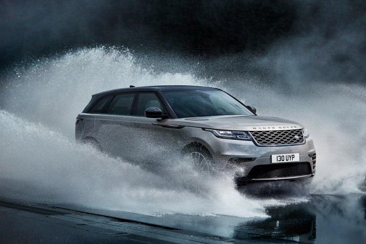 <p><span style="color:#D3D3D3">Velar'ın; Avrupa ve Amerika'da farklı motorlarla satılması planlanıyor.</span></p>

