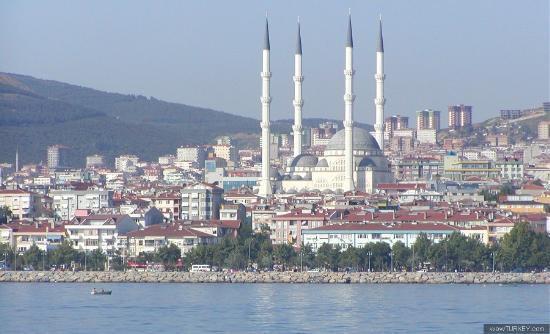 <p>10.Yüzde 3,2 Maltepe</p>