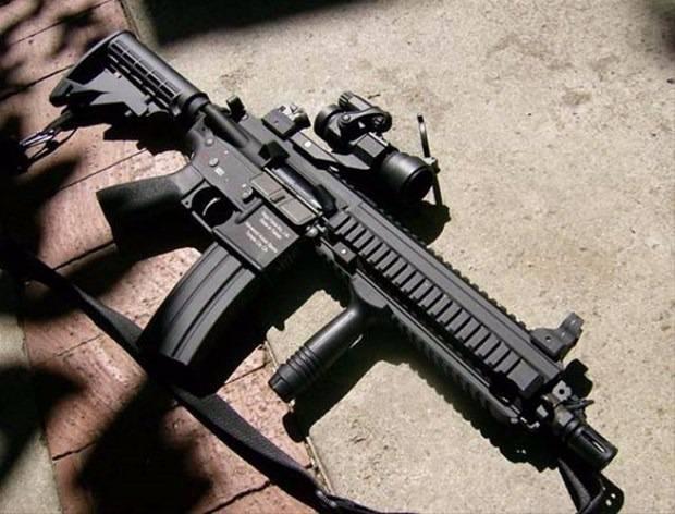 <p>Silahın ayrıca HK417 adlı 7.62x51mm NATO mermisi kullanan bir versiyonu da bulunuyor.</p>

<ul>
</ul>
