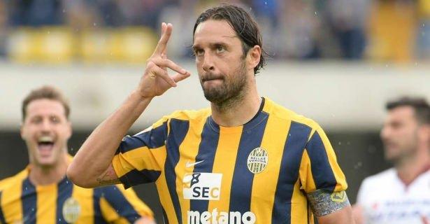 <p>11) Luca Toni | 319 kariyer golü</p>