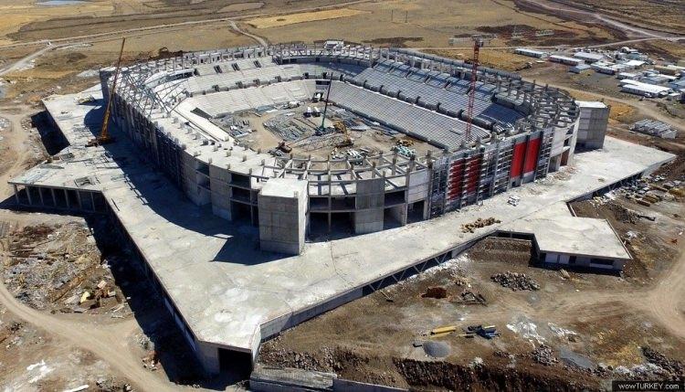 <p>Yeni Diyarbakır Stadı<br />
Kapasite: 33.000</p>