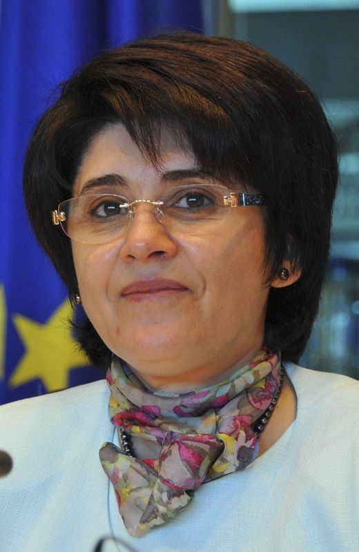 <p><strong>HDP Ağrı Milletvekili Leyla Zana</strong><br />
<br />
7 fezleke.</p>

<p> </p>
