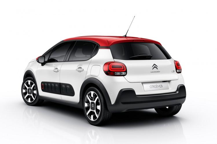 <p><span style="color:#D3D3D3">Citroen Genel Müdürü Bahattin TatoğluCitroen Genel Müdürü Bahattin Tatoğlu, yeni C3'le ellerini güçlendirme istediklerini ifade etti.</span></p>