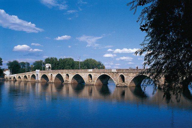 <p>60- Edirne, Türkiye</p>

<p>2013 ziyaretçi sayısı: 2,840.5</p>

<p>2014 ziyaretçi sayısı: 3,090.9</p>
