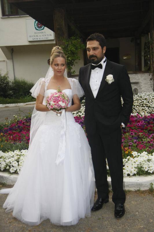 <p>Bülent İnal ve Melis Tüysüz</p>