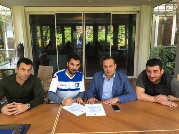 <p>Spor Toto 3. Lig 1. Grup Şampiyonu BB Erzurumspor, Galatasaray'da uzun yıllar oynayan başarılı orta saha oyuncusu Engin Baytar'ı Karşıyaka'dan transfer ederek önemli bir transfere imza attı.</p>
