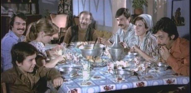 <p>Türk sinemasının en önemli yapımlarından biri olan "Aile Şerefi" filminin iki delikanlısı sinemadan kopamadı.</p>

<p> </p>
