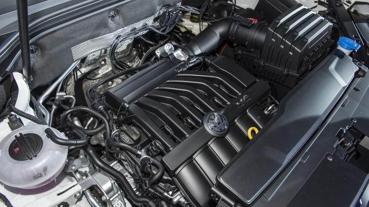 <p>Bunlardan ilki, 2.0 litrelik dört silindirli motor. Bu motorun 238 beygirlik güç üretebildiği belirtildi.</p>