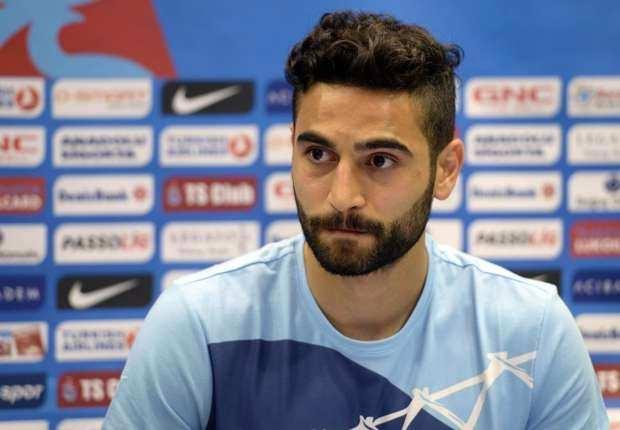<p>Şu an sözleşmesi sona eren ve serbest kalan tecrübeli futbolcunun işi artık sadece imzaya kaldı.</p>
