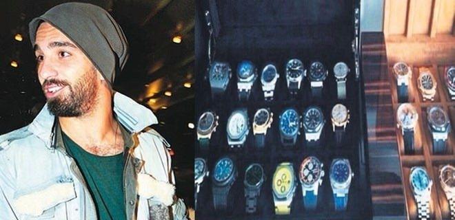 <p><strong>-Saat markası?</strong></p>

<p>“Patek Philippe.”</p>
