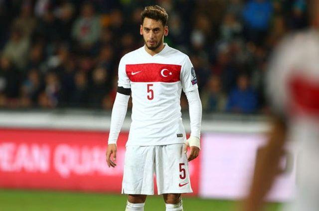 <p>Hakan Çalhanoğlu - 1.150.100 TL</p>
<p> </p>
