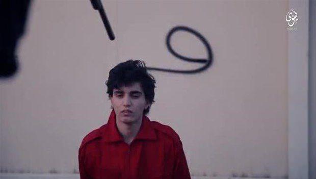 <p><span style="color:rgb(211, 211, 211)">'İllüzyon Yapma' adını taşıyan video, Müslümanların en kutsal zaman dilimlerinden biri olan Kurban Bayram'ının ilk günü yayınlandı. 12 dakikalık videoda Tom Cruise'un başrolünde oynadığı 2015 yapımı 'Mission: Impossible – Rogue Nation' filminden de bir bölüm bulunuyor.</span></p>
