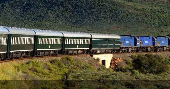 <p>3. Rovos Rail, Cape Town – Dar es Salaam: Kişi başı; 18,900 Dolar.</p>

<p>Ülke: Güney Afrika ve Tanzanya<br />
Demiryolu: Rovos Rail<br />
Sınıfı: Kraliyet<br />
Süre: 17 Gün / 16 Gece<br />
Güzergah: Cape Town-Kimberley-Pretoria-Botsvana-Zimbabve-Victoria Falls-Mlimba-Dar es Salaam<br />
Mesafe: 3.790 mil ,</p>
