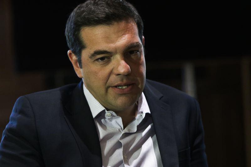 <p>Yunanistan Başbakanı Aleksis Çipras: “Türkiye’deki gelişmeleri yakından izleyen Yunan hükümeti ve halkı, güçlü bir şekilde demokrasi ve anayasal düzeni destekliyor.”</p>
