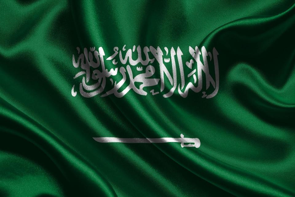 <p>Suudi Arabistan Dışişleri Bakanlığı: “Suudi Arabistan, kardeş Türkiye’de gerçekleştirilmeye çalışılan darbe girişiminin püskürtülmesinden, Cumhurbaşkanı Erdoğan ve seçilmiş hükümet yönetiminde anayasal çerçevede<br />
işlerin rayına oturmasından memnuniyet duyuyor.”</p>