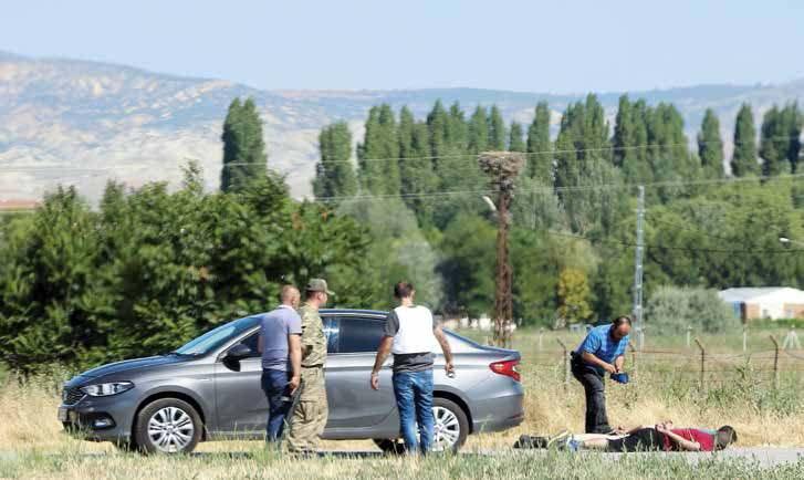 <p>Ankara’nın Kazan ilçesi yakınındaki Akıncı 4. Ana Jet Üs Komutanlığı’nda darbe girişimi ile igili olarak bazı askerler gözaltına altına alındı</p>