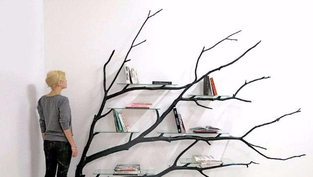 <p>Alternatif kitaplık ve raf tasarımlarıyla ilgi çeken Sebastien Errazuriz bu kez ağaç dalı görünümlü raflar tasarlayarak hem göze hem de ihtiyaca hitap ediyor.</p>

