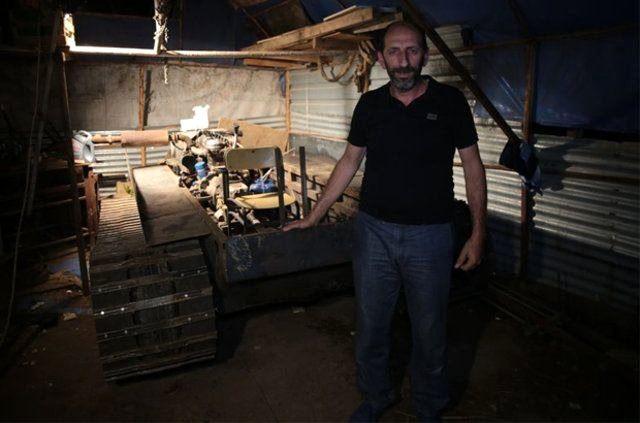 <p>Şu anda aşama aşama ilerliyorum. Ben bunun daha iyisini de yapabilirim ama işten fırsatım olmuyor. Sabah gidip akşam geliyorum. Boş zamanlarımda ben bunu yapıyorum.</p>
