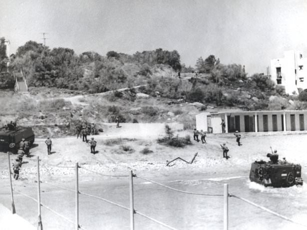 <p>22 Temmuz Günü Kıbrıs'a Çıkan 39.Tümen Birlikleri</p>

<p> </p>
