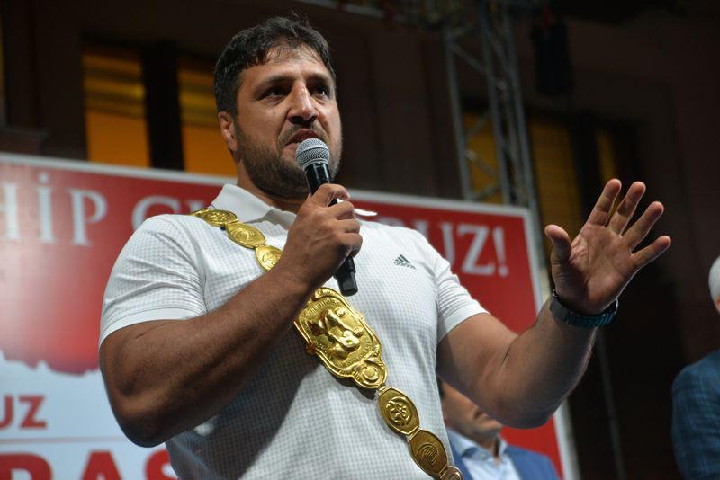 <p>Başpehlivan Recep Kara</p>
