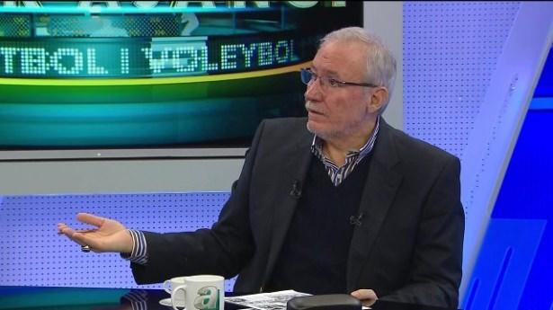 <p><strong>Levent Tüzemen: Tüm dünya sorgular!</strong></p>
<p>Bugünden itibaren sadece Türkiye tüm Avrupa tüm dünya hatta FİFA ve UEFA hakem Deniz Ateş Bitnel'in kararlarını sorgulayacak. Bir hakemin bir maçta bu kadar ön plana çıktığına İnönü'de Cem Papila'nın, Kadıköy'de Ali Aydın'ın ve geçen yıl Fatih Terim Stadı'nda Ali Palabıyık'ın öne geçtiğini görmüştüm. Ben Bitnel'den başka bu kadar "Batılı kovboylar" tarzı çabuk kart çıkaran üstelik keskin kararlı bir hakemi hiç görmedim. Trabzonsporlular, "Katledildik" diyebilir. Galatasaraylılar ise "Bizi Bitnel kurtardı" diye sevinebilir. Bir gerçek varki; gecenin adamı verdiği ve vermediği kararlarla Deniz Ateş Bitnel oldu. <br />
<br />
EZİYET OLDU <br />
Maça gelirsek; 90 dakika boyunca hatta Özer Hurmacı atılıncaya kadar oyunda üstün olan, pozisyon arayan, bulan ve atamayan taraf Galatasaraydı. Trabzon kompakt oyunu tercih edip Galatasaray'ı kontrataklarla tehdit etmeye çalıştı. Kazanılan penaltı yanlıştı amaSabri'nin Marin'e yaptığı hareket kesin penaltıydı. Sabri'yi, "Pozisyon yokken hangi akla hizmet ederek Marin'i neden itiyorsun?" diye sorgulamak gerekir. Mustafa hoca artık kadro tercihleri nedeniyle kendini sorgulamalıdır. Sneijder gibi yaratıcı ve zeki bir oyuncu kulübede oturur mu? Sneijder'le başlamamak Galatasaray'a adeta eziyet oldu.<br />
<br />
MAÇIN EN iYiSi CAROLE<br />
Gecenin çalışkan ismiydi ama tek orta yaptı.<br />
<br />
MAÇIN EN KÖTÜSÜ DENİZ ATEŞ BİTNEL<br />
Bitnel, çok kötü bir yönetim gösterdi.</p>