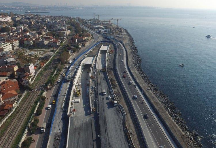 <p>Pek çok noktada çalışmalar sona ererken Zeytinburnu, Yedikule, Samatya arasında ki bölüm daha önce hizmete alındı. Geçtiğimiz günlerde çalışmaları tamamlanan  Samatya, alt ve üst geçidi de hizmete alınarak araçların kullanımına açıldı. </p>

<p> </p>
