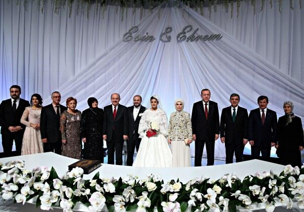<p>AK Parti Genel Başkan Danışmanı Hüseyin Çelik’in oğlu Ali Ekrem Çelik’in düğünü ATO Congresium’da yapıldı.</p>

