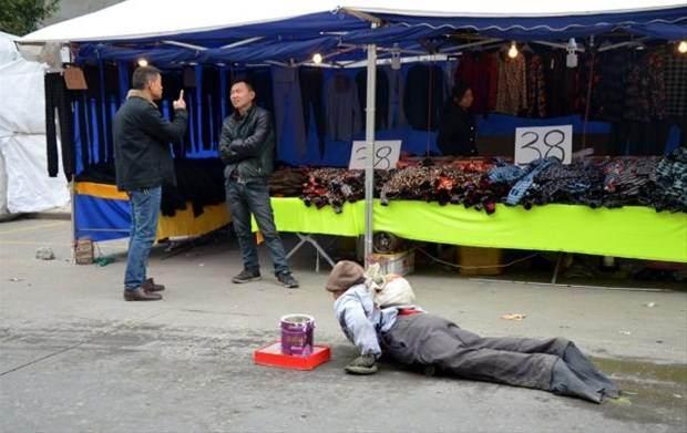 <p>İşte düzenbaz dilencinin akılalmaz numarası...</p>

<p> </p>
