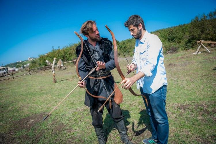 <p>Tarihi konuları elen alan diziler furyasının parçalarından olan TRT'nin sevilen dizisi "Diriliş Ertuğrul" yayınlandığı günden beri bir hayli beğeni topladı ve sevilerek izlendi.</p>
