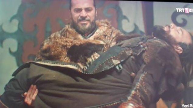 <p>İntikam için hemen yola koyulan Ertuğrul ikinci ölüm haberiyle sarsılır.</p>