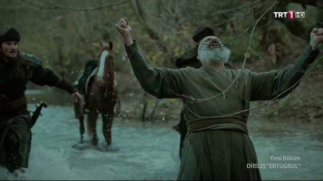 <p>Haçaturyan Usta da canını kurtaran Ertuğrul Bey için elinden gelen herşeyi yapmak arzusundadır.</p>
