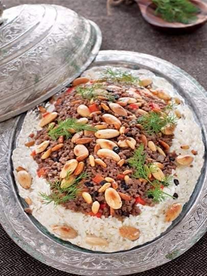 <p><strong>Duvaklı pilav</strong></p>
